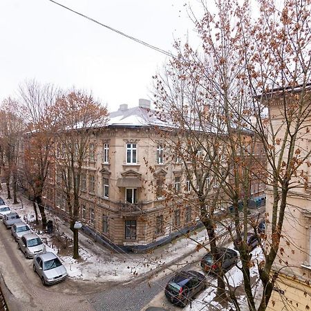 Chopin Apartment In The Center Of Lviv Dış mekan fotoğraf