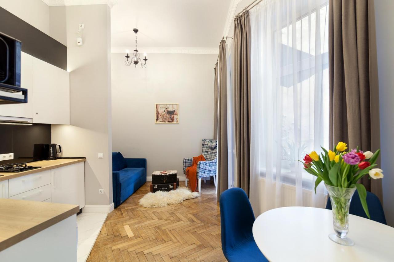 Chopin Apartment In The Center Of Lviv Dış mekan fotoğraf