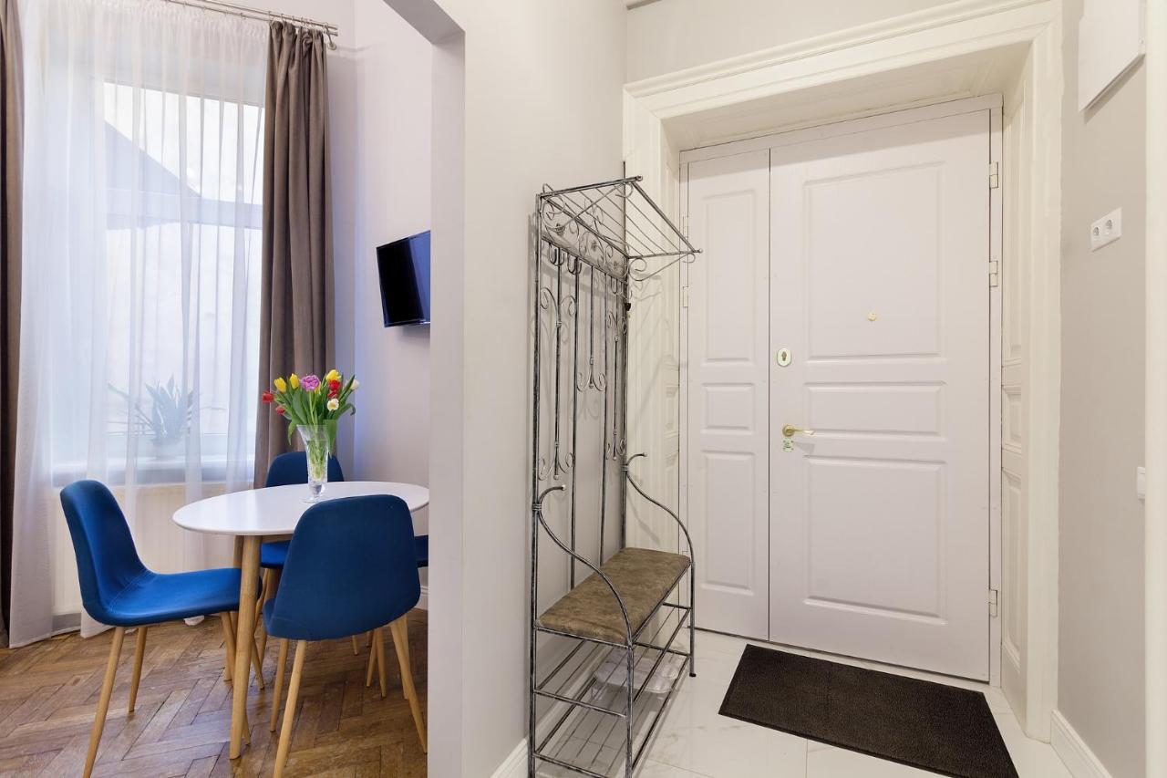 Chopin Apartment In The Center Of Lviv Dış mekan fotoğraf