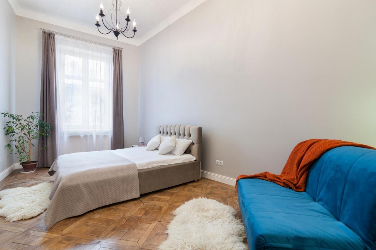 Chopin Apartment In The Center Of Lviv Dış mekan fotoğraf
